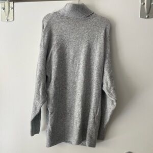 H&M Light Gray Sweater